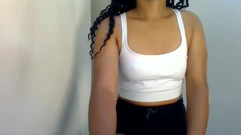 Snapshot of sweet_likey chatting on June 8, 1:28 am sweet likey online show from June 8, 1:28 am