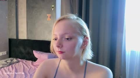 Lana online show from July 7, 2:43 pm