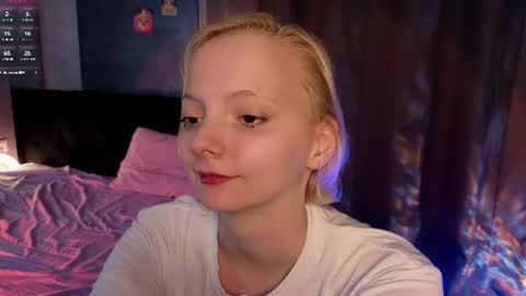 Lana online show from July 30, 5:45 pm