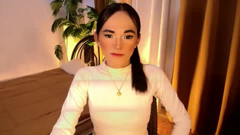 Snapshot of sweet_marry143 chatting on May 22, 11:21 pm marry online show from May 22, 11:21 pm
