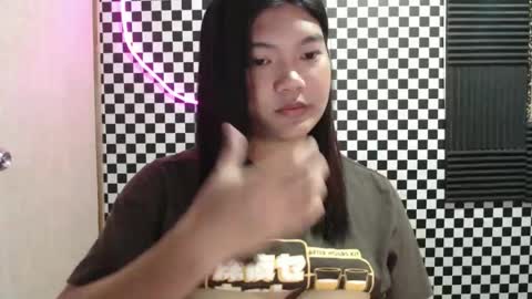 Snapshot of sweet_mary_onboard chatting on April 16, 2:40 pm sweet_mary_onboard online show from April 16, 2:40 pm