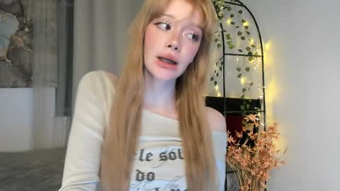 Snapshot of sweet_melissa133 chatting on April 7, 8:42 pm Melissa. Join me on Fansly link in social medias online show from April 7, 8:42 pm