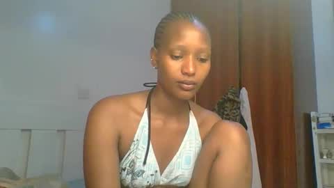 Linda online show from April 14, 2:39 am