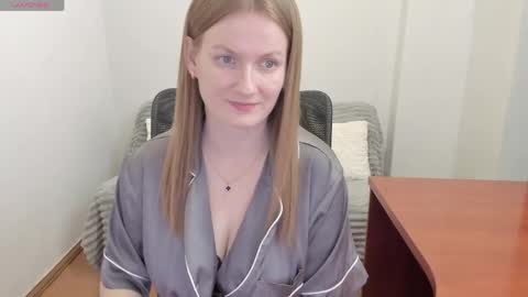 Snapshot of sweet_melody_of_ur_heart chatting on April 20, 4:10 pm Mila online show from April 20, 4:10 pm