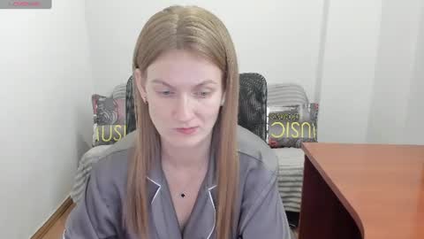 Snapshot of sweet_melody_of_ur_heart chatting on July 7, 5:50 pm Mila online show from July 7, 5:50 pm