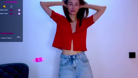 Mia online show from April 1, 12:06 pm