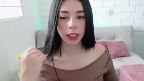 Snapshot of sweet_miaa24 chatting on October 9, 4:38 pm Sweet Mia online show from October 9, 4:38 pm