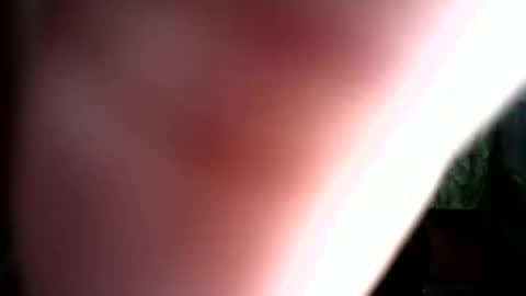 Snapshot of sweet_milkshake2004 chatting on October 17, 1:20 am sweet_milkshake2004 online show from October 17, 1:20 am