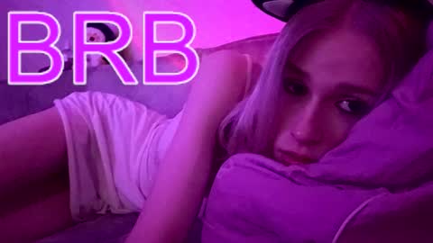 sweet_mol1y online show from October 19, 8:04 am