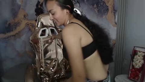Snapshot of sweet_morita_v chatting on February 25, 9:35 pm Live 300pm 900pm COLOMBIAN HOUR online show from February 25, 9:35 pm