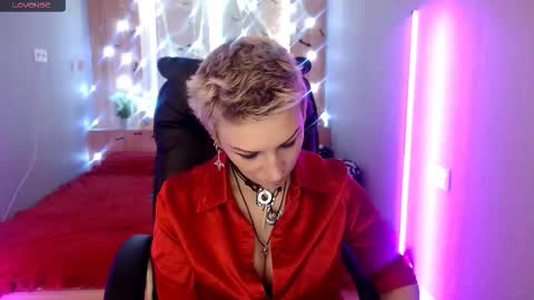 Snapshot of sweet_n_strong chatting on November 14, 7:51 am sweet_n_strong online show from November 14, 7:51 am