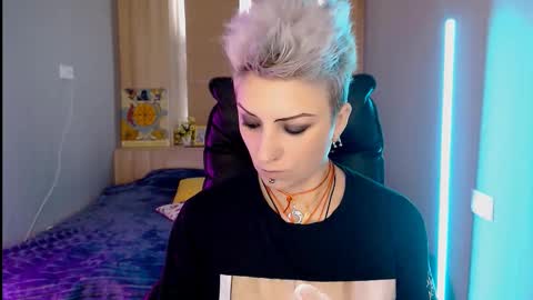 Snapshot of sweet_n_strong chatting on February 4, 6:19 am sweet_n_strong online show from February 4, 6:19 am