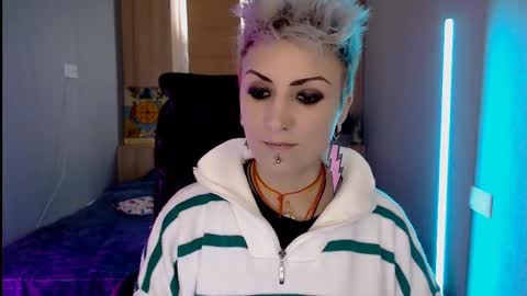 Snapshot of sweet_n_strong chatting on February 6, 11:46 am sweet_n_strong online show from February 6, 11:46 am