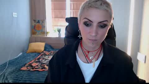 sweet_n_strong online show from June 8, 11:10 am