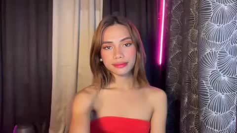 sweet_nikki03 online show from December 3, 6:17 pm