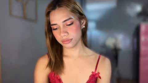 sweet_nikki03 online show from July 27, 8:05 pm