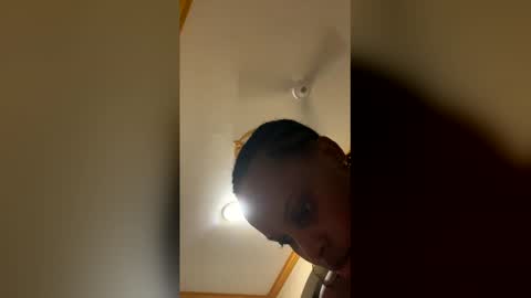 maya online show from March 15, 7:42 pm