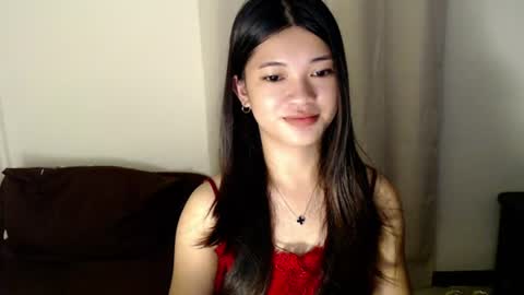 sweet_nylia online show from August 5, 4:32 pm
