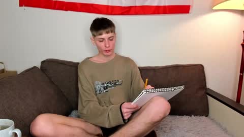 kira online show from December 11, 10:49 pm