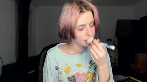 kira online show from February 19, 6:48 pm