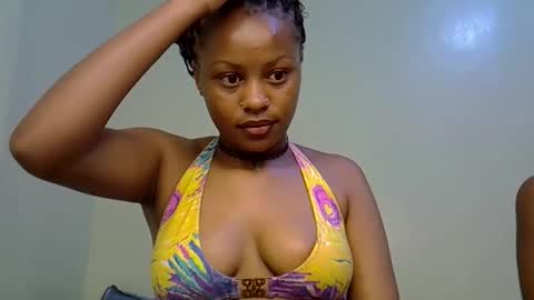 Snapshot of sweet_philo chatting on September 11, 12:22 am Sunny online show from September 11, 12:22 am