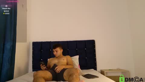 Snapshot of sweet_poisonx chatting on May 17, 3:19 pm sweet_poisonx online show from May 17, 3:19 pm