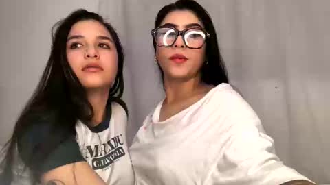 Snapshot of sweet_rous_9 chatting on October 31, 5:08 am sweet_rous_9 online show from October 31, 5:08 am