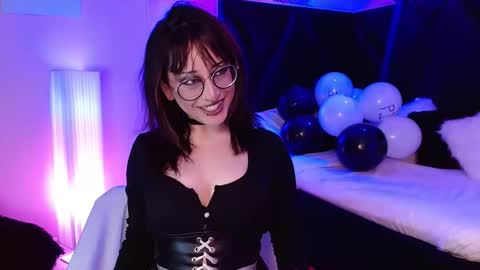 Snapshot of sweet_roxanee chatting on October 20, 4:35 am Roxanee online show from October 20, 4:35 am