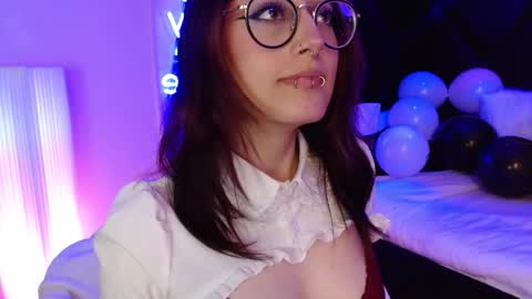 Roxanee online show from November 7, 4:34 am