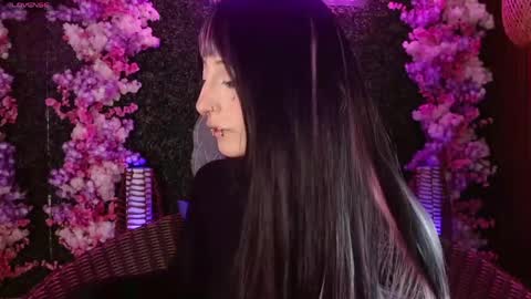 Roxanee online show from June 8, 8:31 pm