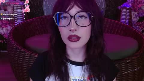 Roxanee online show from July 10, 9:39 pm
