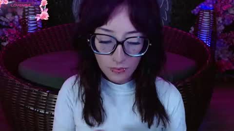 Roxanee online show from July 11, 9:38 pm