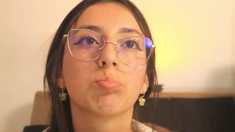 Sammy Lauren online show from February 24, 9:35 pm