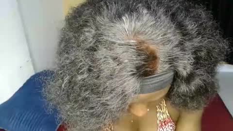 ellanah Tracie online show from October 22, 5:41 am