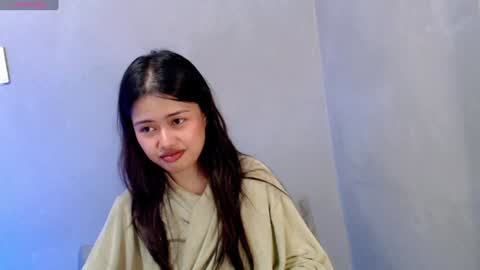 Leah online show from February 1, 8:18 am