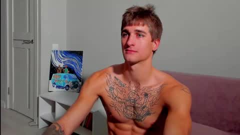 sweet_smith8 online show from December 9, 6:45 am