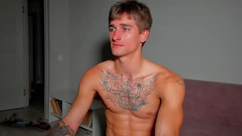 sweet_smith8 online show from December 10, 1:00 pm