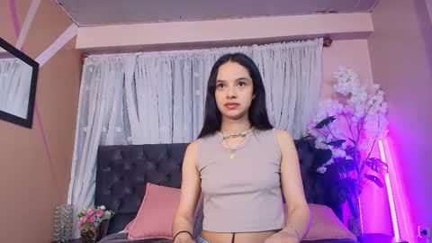 Snapshot of sweet_sofiii_ chatting on March 22, 1:25 pm Sweet Sofiii online show from March 22, 1:25 pm
