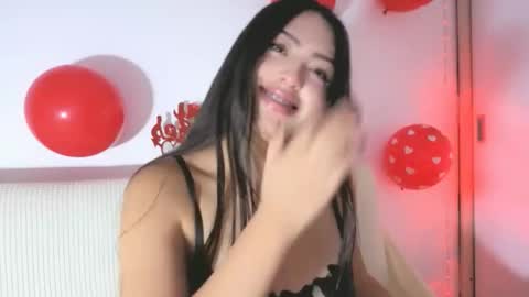 Snapshot of sweet_sophie_7 chatting on February 13, 6:20 am sweet_sophie_7 online show from February 13, 6:20 am