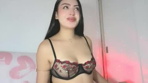 Snapshot of sweet_sophie_7 chatting on April 9, 3:28 am sweet_sophie_7 online show from April 9, 3:28 am