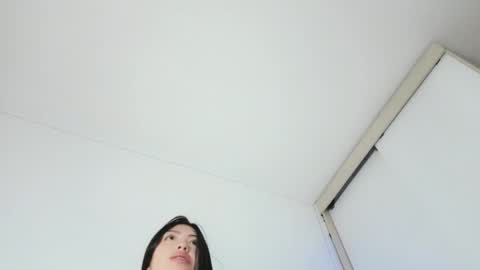 Snapshot of sweet_sophie_7 chatting on July 19, 1:42 am sweet_sophie_7 online show from July 19, 1:42 am