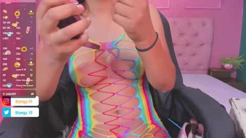 Yeileen online show from December 16, 5:29 pm