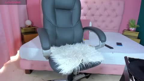 Snapshot of sweet_starxx chatting on May 20, 8:48 pm Yeileen online show from May 20, 8:48 pm