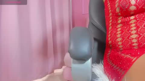 Snapshot of sweet_starxx chatting on June 13, 10:18 pm Yeileen online show from June 13, 10:18 pm