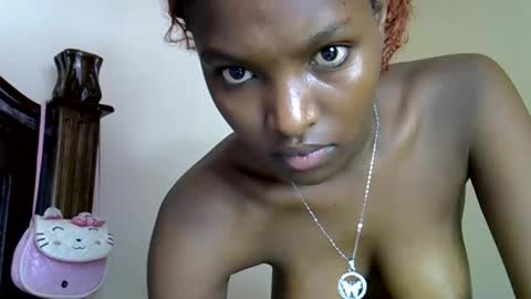 Snapshot of sweet_strawberina chatting on March 27, 10:04 am sweet_strawberina online show from March 27, 10:04 am