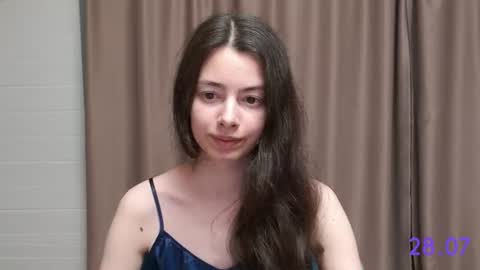 Snapshot of sweet_sweet_angel chatting on July 28, 2:13 pm Angel online show from July 28, 2:13 pm