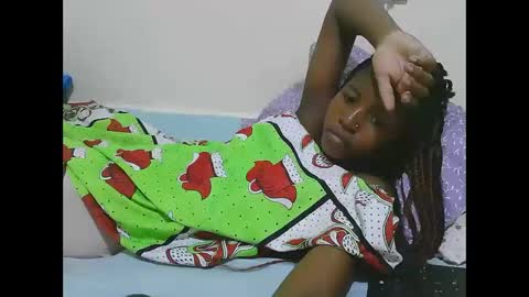 Snapshot of sweet_tattiana chatting on February 8, 9:13 am Tatty online show from February 8, 9:13 am