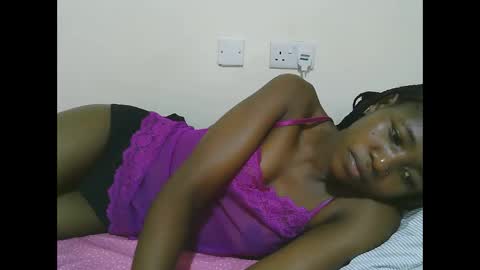 Snapshot of sweet_tattiana chatting on February 15, 9:26 pm Tatty online show from February 15, 9:26 pm