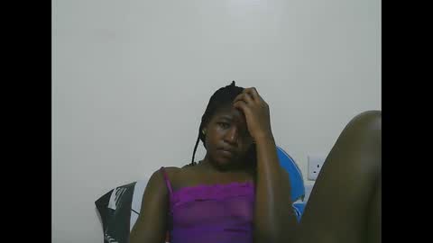 Snapshot of sweet_tattiana chatting on February 18, 12:04 am Tatty online show from February 18, 12:04 am