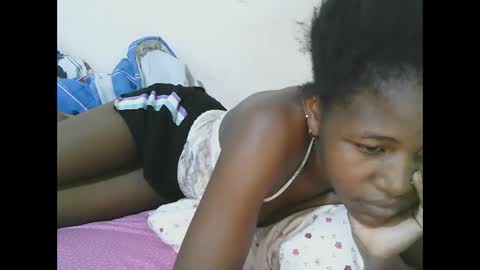 Snapshot of sweet_tattiana chatting on September 17, 12:01 am Tatty online show from September 17, 12:01 am